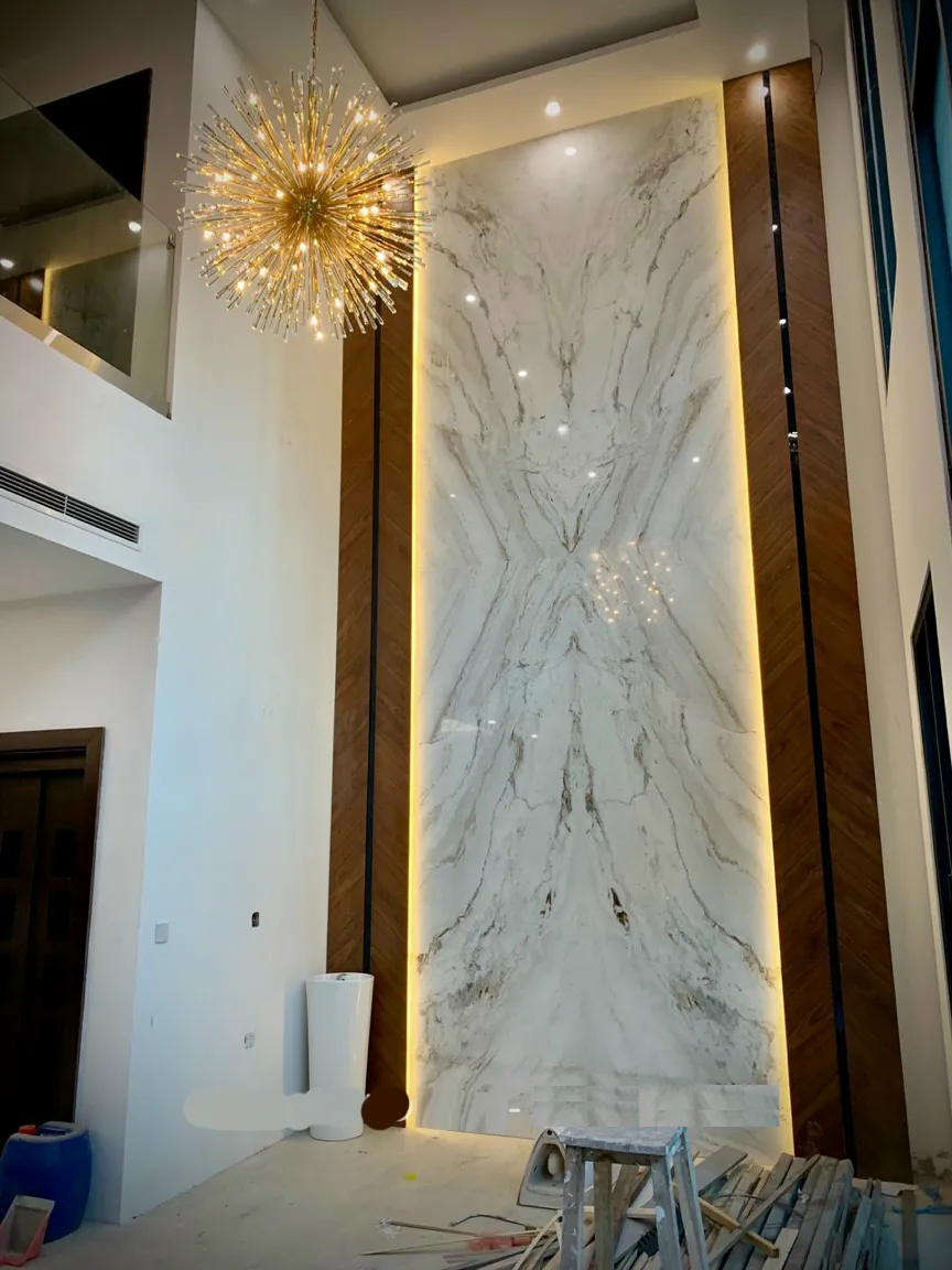 thi công tranh đá thông tầng